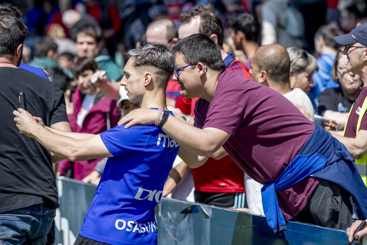 Uno más, rojillos 💭🔜 #AlavésOsasuna