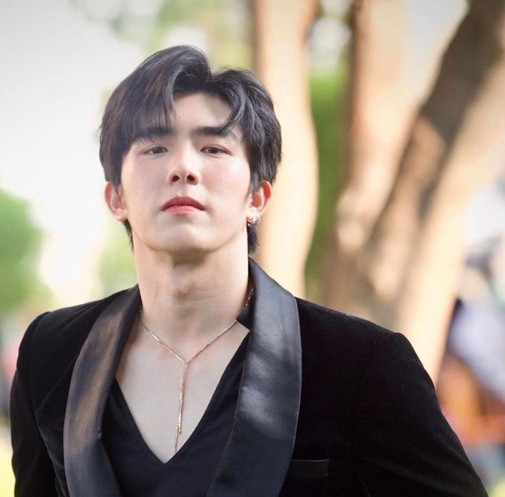 memoowriee's tweet photo. #SmartBoom au 🔞 — Presma and His Secret Old Pejabat Hubby.

Tentang Smart, si presiden mahasiswa kampus ternama yang berambisi menegakkan demokrasi. Bernegosiasi melalui cara gila dengan seorang pejabat, yang juga berstatus sebagai suami.

©memoowriee https://t.co/RWTGofGj8T