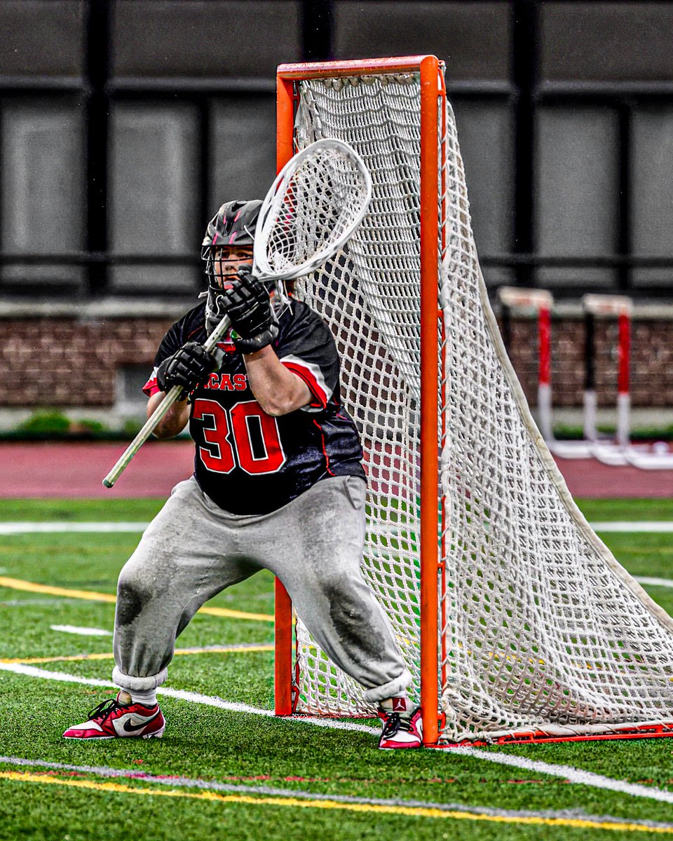 TimBrooder's tweet photo. Great Round 1 win vs Lockport 11/14 .786 sv% #AGTG #RollLegends #RollBears https://t.co/zqBQp5NmCm