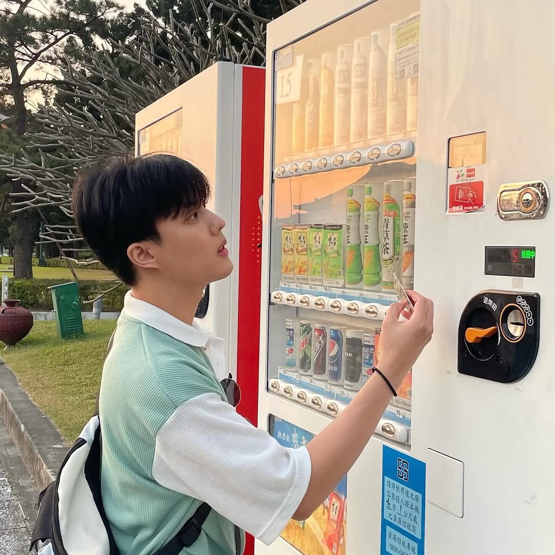 minekampon1's tweet photo. อยู่ๆก็มีแต่เธอมาปรากฏตัวในหัวใจ..😳💗✨

IG : minemine95 
#มินิมาย #minimine https://t.co/RI5sAwQyWY