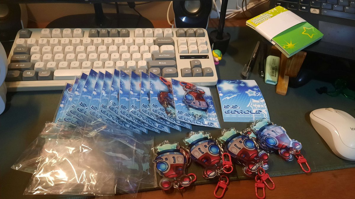 monotcchi's tweet photo. by now, i'm all done with packing ✉️✨this started out as merch for me to consume, but i hope to find more pikmin fans this weekend!! :"3 https://t.co/vqv7rHv5Jj