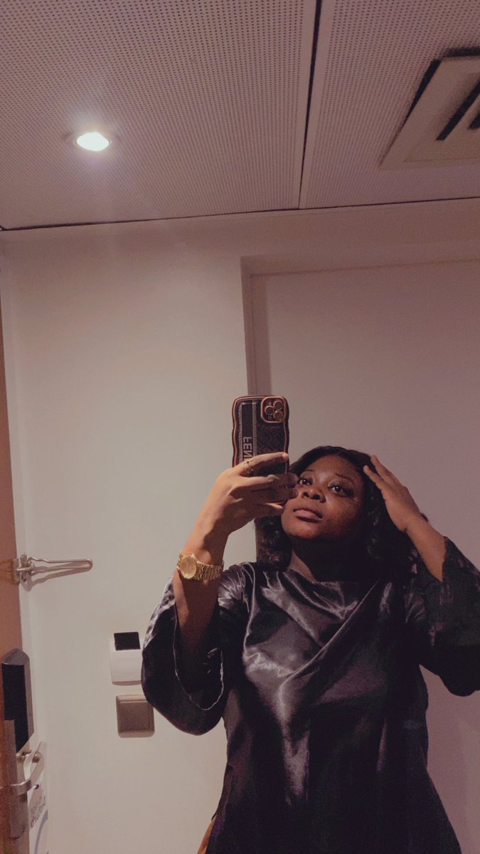 evelyn_Omoba11's tweet photo. 2 piece from the store #jolynn_couture1
#jwgirl
#tailorgirl https://t.co/HwDq0Vzi1o