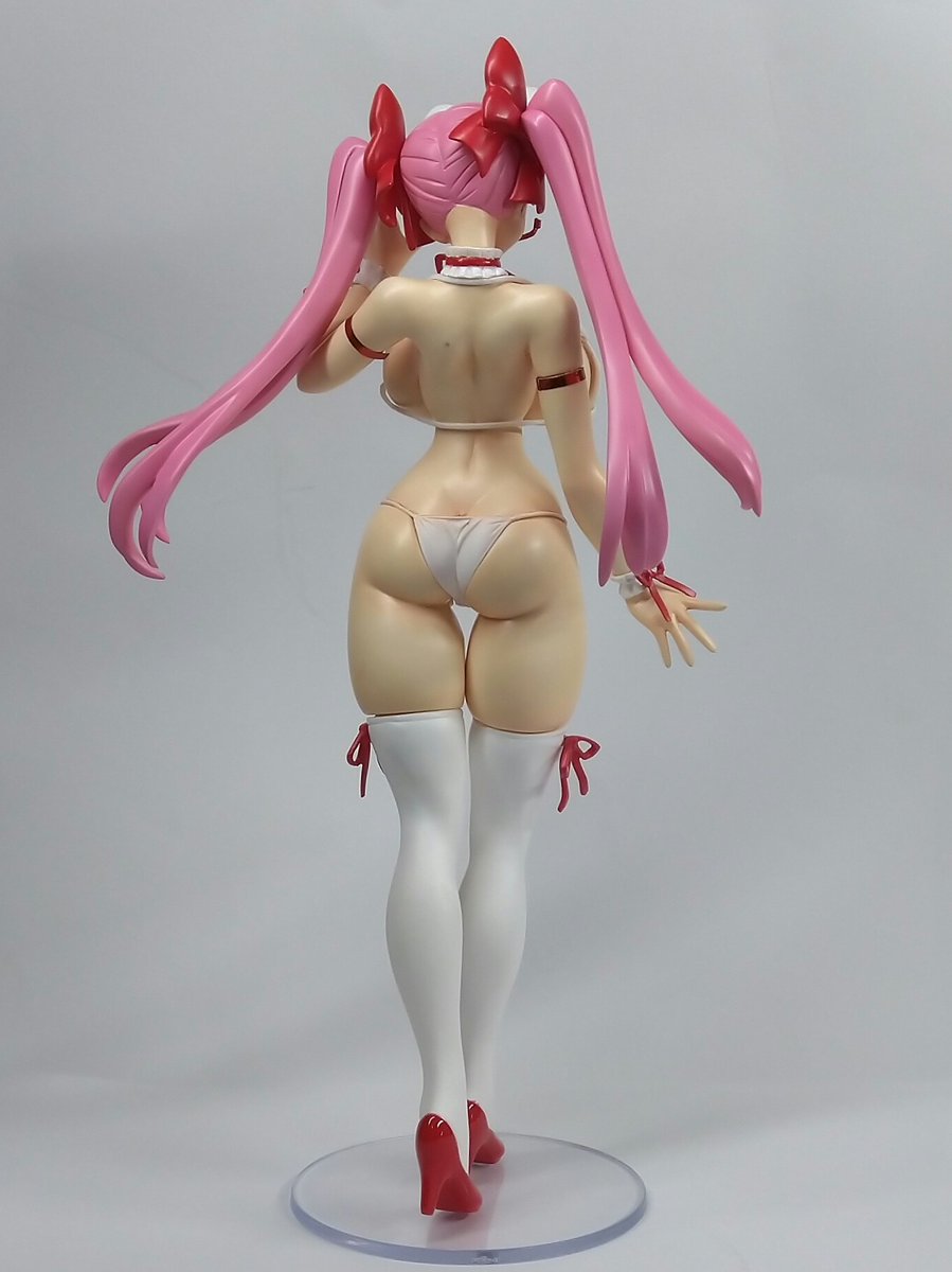 うるせえなこんなボンキュボンみせられたら惚れるだろ
すきあいしてる 