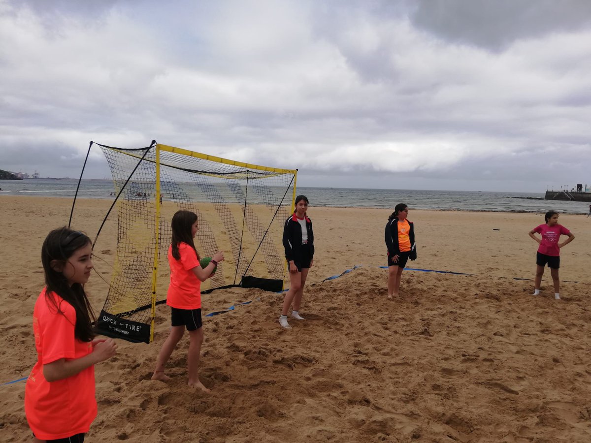 colegiosanvicentedepaul (@colsanvicente) on Twitter photo #3ºcicloprimaria han hecho en el 2º día de #jjdxt25 un montón de actividades en la playa⛱️🌊: fútbol ⚽🥅<a href="/FBMPA_oficial/">Federación de Balonmano del Principado de Asturias</a> , dodgeball 🏐, volleyball 🏐🏐 y balonmano playa 🤾♂️🤾🏻♀️ con CBM Horizonta #somossanvi <a href="/FundEducere/">Fundación Educere</a>
¡Muchas gracias a todos, lo hemos pasado muy bien! #3ºcicloprimaria han hecho en el 2º día de #jjdxt25 un montón de actividades en la playa⛱️🌊: fútbol ⚽🥅<a href="/FBMPA_oficial/">Federación de Balonmano del Principado de Asturias</a> , dodgeball 🏐, volleyball 🏐🏐 y balonmano playa 🤾♂️🤾🏻♀️ con CBM Horizonta #somossanvi <a href="/FundEducere/">Fundación Educere</a>
¡Muchas gracias a todos, lo hemos pasado muy bien!