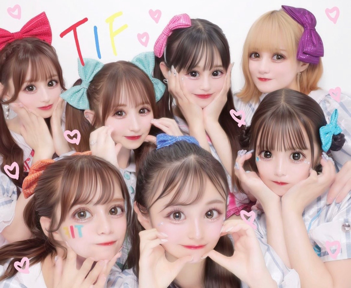 ripochan0221's tweet photo. みんなプリクラも可愛すぎるね🥹💖
 #村川緋杏😸💖
 #南なつ☀️🍊
 #小川奈々子🧚‍♂️🪄︎︎💚
 #立花琴未🙈♥️🌹
 #宮野静🎼💟
 #福山梨乃💎👧🏻®️
 #桐原美月🐈‍⬛💙
 #CANDYTUNE
 #きゃんちゅー https://t.co/hEqciOTBov