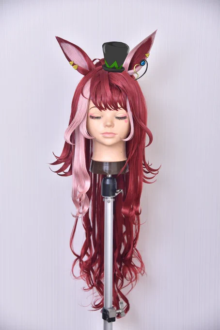 よ〜く見るとまつ毛も少しだけ赤くなってるよん