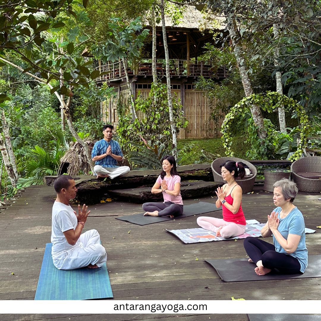 Antarangayoga's tweet photo. 🧘‍♂️ Dhyan – Find Your Peace in Stillness 🧘‍♀️
In a world full of noise and constant motion, stillness is the most powerful practice.
At Antaranga Yoga, we guide you inward—where true clarity, calm, and connection reside.

🌿 Meditate. Breathe. Be.
📩 info@antarangayoga.com https://t.co/VRjPnhE9mT
