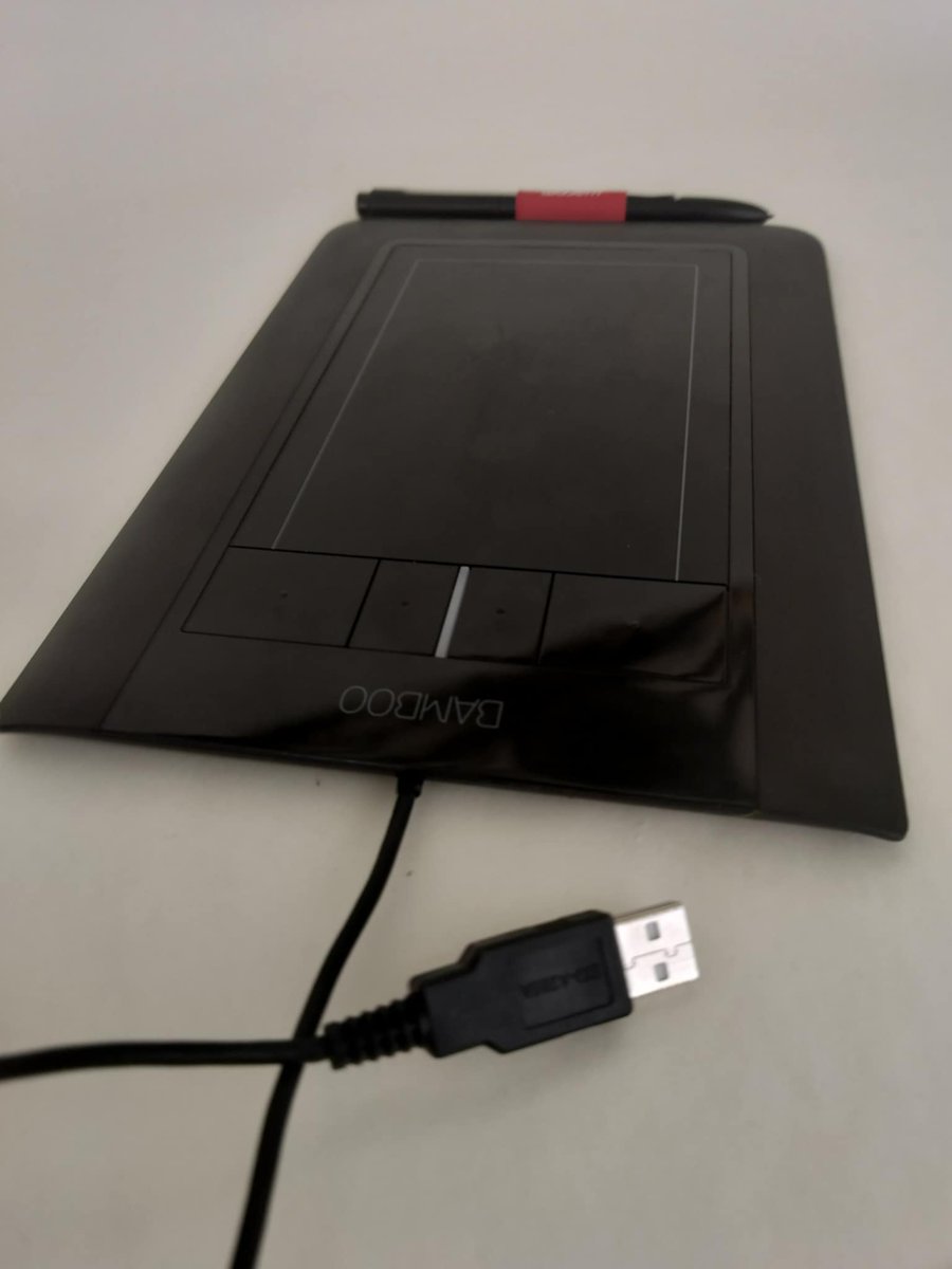 cykelpimon's tweet photo. The Wacom CTH 460 tablet has a size of 9.8 x 6.9 inches (249 mm x 175 mm) and pressure levels of 1024 and a resolution of 2540 lpi and a maximum data rate of 133 percentage points and an accuracy of +/- 0.02 inches (+/- 0.5 mm) and it has standard USB. https://t.co/TLy9oi0SBF