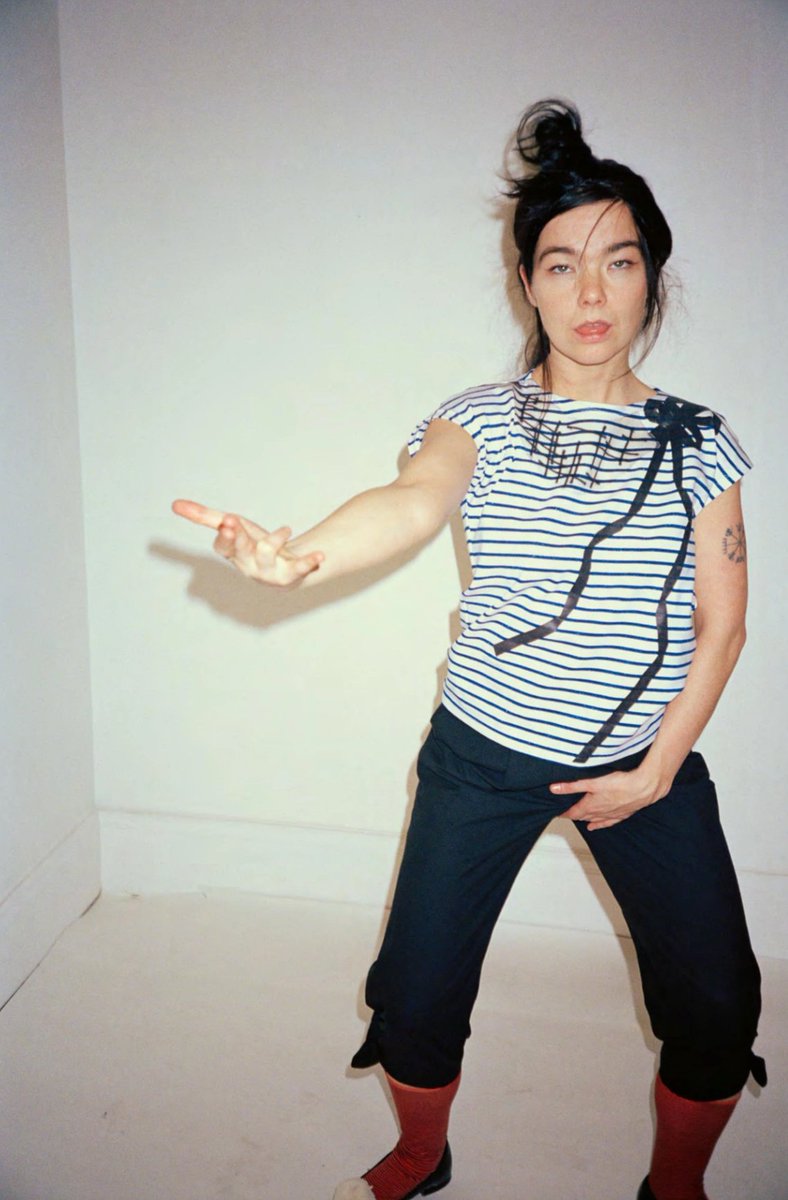 My name Isobel tweet media