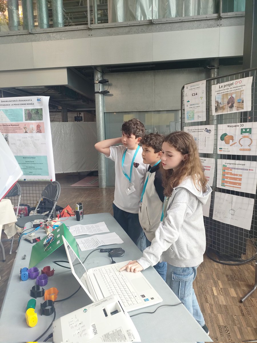 CGenialLimoges's tweet photo. Le projet "Un bracelet pour guider les malvoyants" du collège Langevin de Saint Junien pour représenter @aclimoges à la finale nationale du #ConcoursCGenial à la @citedessciences à Paris
@Fond_CGenial 
@Sciences_Ecole https://t.co/rfvoJJExnz
