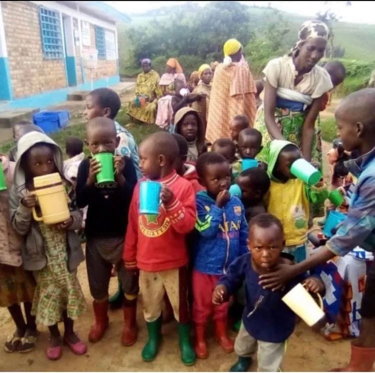 #Minembwe BANYAMULENGE under economic weapon.

The cost of survival has become a weapon of oppression 

Today, BANYAMULENGE suffering has taken on a new, devastating form: economic strangulation

Minembwe has become a prison. 
the coalition of government army(FARDC) and armed