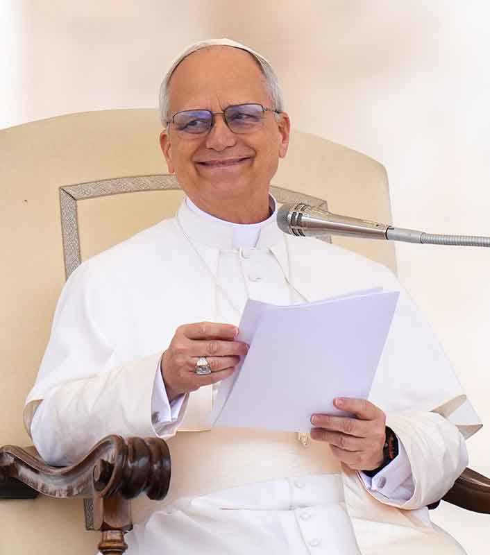 TODAY: Pope Leo to 40,000 people gathered in St Peter's Square: Every word of the Gospel is like a seed that is thrown on the ground of our life👼 scross.co.za/2025/05/pope-l…