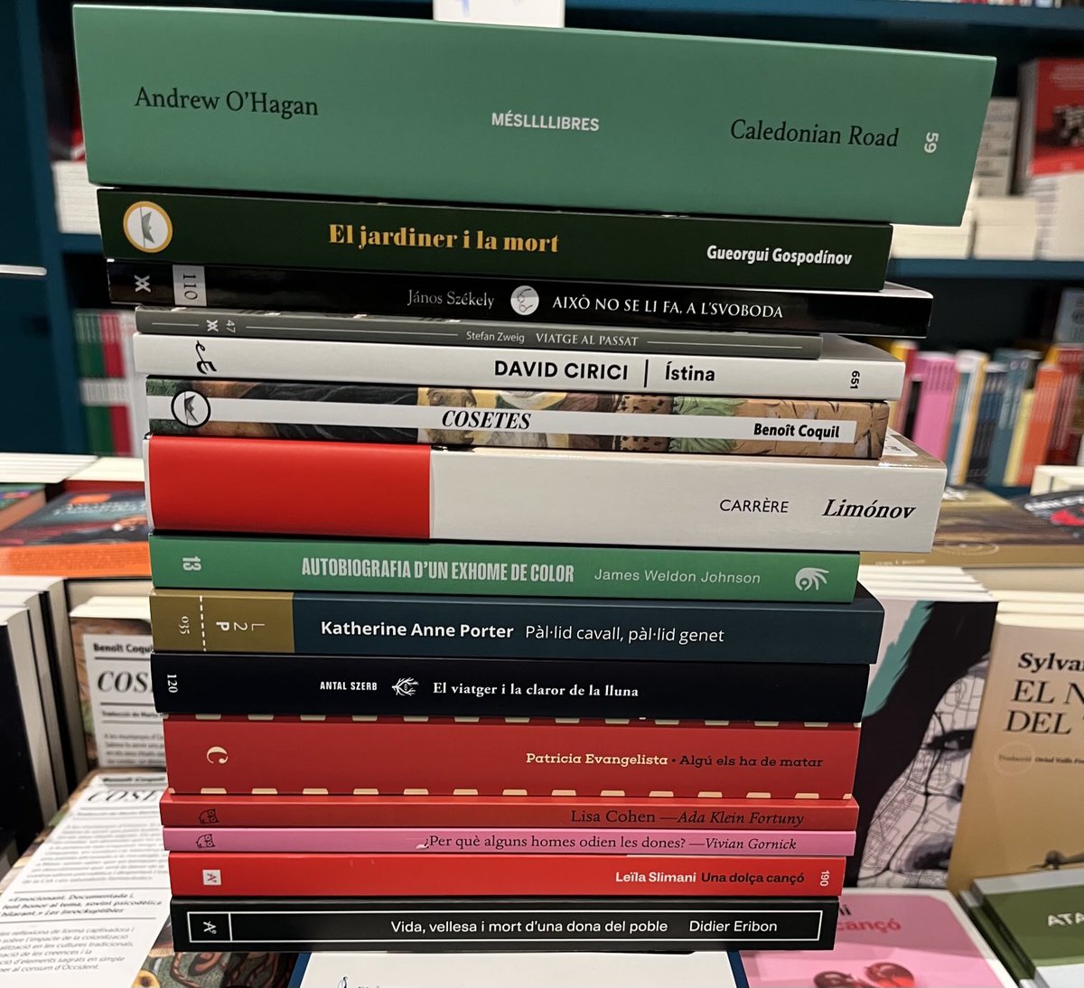 Novetats a ⁦<a href="/OnaLlibres/">Ona Llibres</a>⁩ ⁦<a href="/mes_llibres/">Més Llibres</a>⁩ ⁦<a href="/Ed_Periscopi/">Periscopi</a>⁩ ⁦<a href="/Viena_Edicions/">Viena Edicions</a>⁩ ⁦<a href="/Ed_Empuries/">Editorial Empúries</a>⁩ ⁦<a href="/AnagramaEditor/">Editorial Anagrama</a>⁩ ⁦<a href="/EdClandestina/">Editorial Clandestina</a>⁩ ⁦<a href="/SegonaPeriferia/">La Segona Perifèria</a>⁩ ⁦<a href="/LesMalesHerbes/">Editorial Males Herbes</a>⁩ ⁦<a href="/Comanegra/">Editorial Comanegra</a>⁩ ⁦<a href="/laltraedi/">L'Altra Editorial</a>⁩ ⁦<a href="/angleeditorial/">Angle Editorial</a>⁩