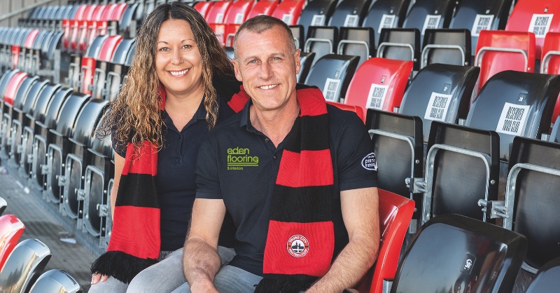 TCFC_Official's tweet photo. 𝗡𝗘𝗪 𝗣𝗔𝗥𝗧𝗡𝗘𝗥𝗦✍️

🤝 Truro City is delighted to announce a back of playing shirt partnership with @eden_flooring 

⬇️ Read more

❤️🖤 #WeAreTheCity
