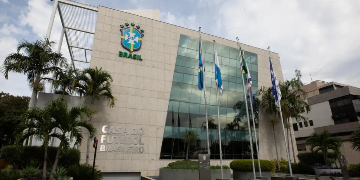 Análise do dia!💡

<a href="/BernardoPontes/">Bernardo Pontes</a>, executivo de marketing com passagens por diferentes clubes, e sócio da Alob Sports, traz uma visão positiva sobre o futuro do futebol brasileiro, destacando os pontos principais para alcançar esse cenário.

🔗maquinadoesporte.com.br/analise/o-futu…