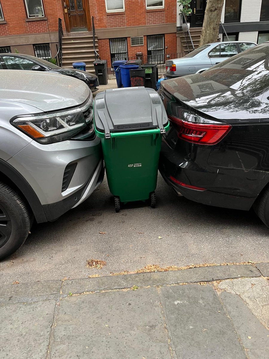 Courtesy of a distinguished Sanitation worker. ⁦<a href="/NYCSanitation/">NYC Sanitation</a>⁩