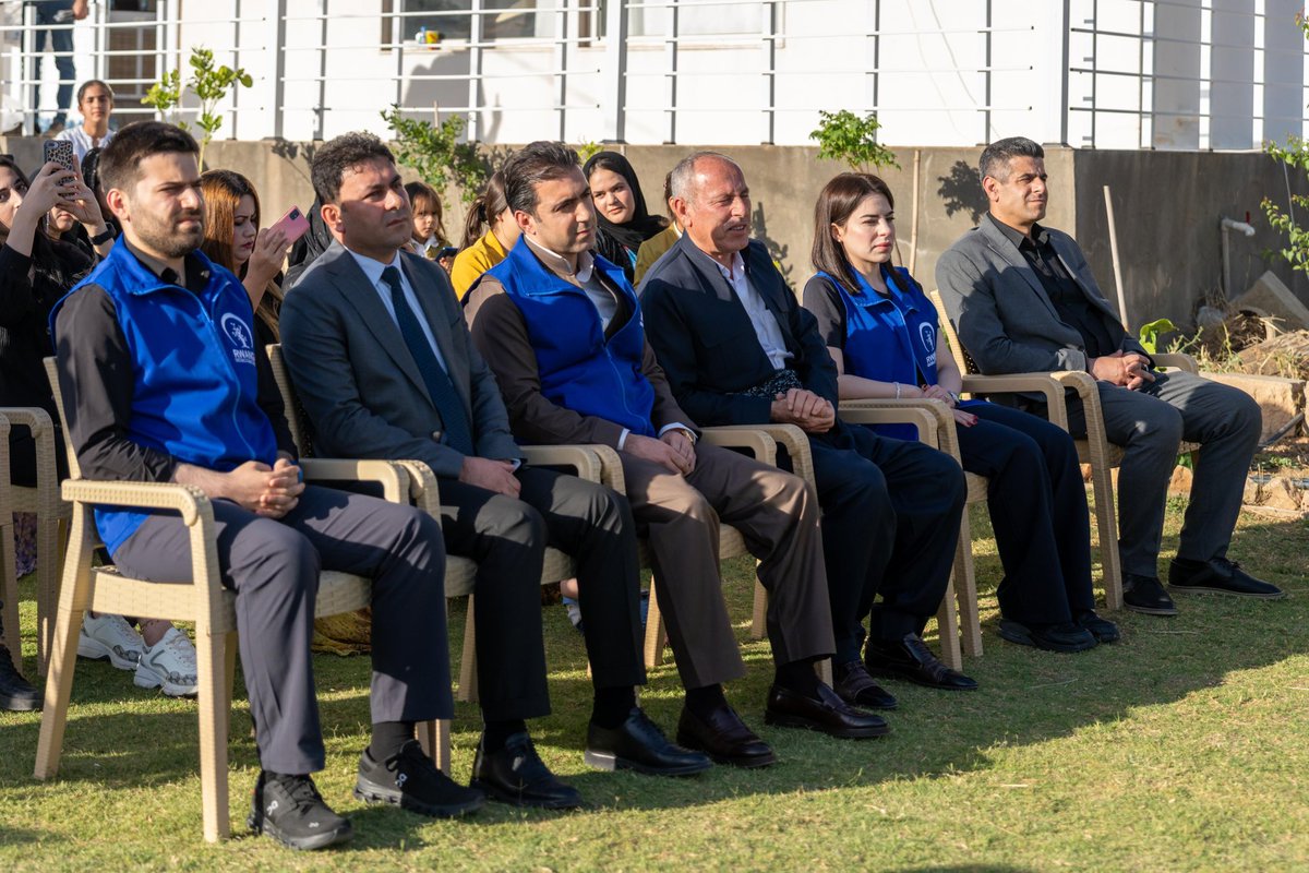 emanjafff's tweet photo. In an environmental project the Rwanga Foundation has taken the initiative to provide a solar energy system for the village of Gulek - Harir.
#Rwanga #RDN #kurdistan #kurdishnews #environmentalproject #environment #SolarEnergy https://t.co/Lx3JRotGR4