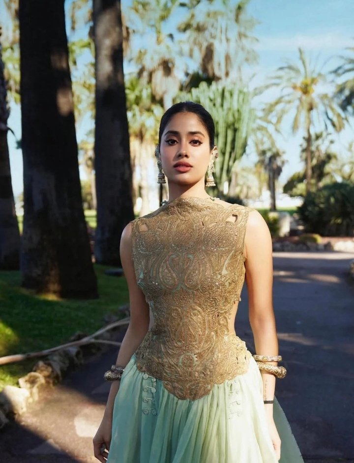 Janhvi Kapoor at cannes  today for homebound screening 🤌🏻