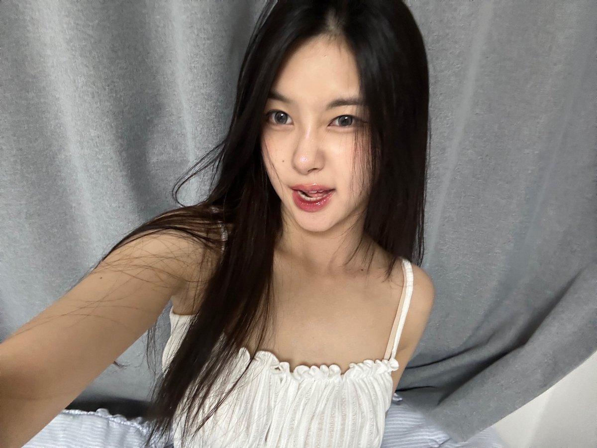 dayeonbbl tweet picture