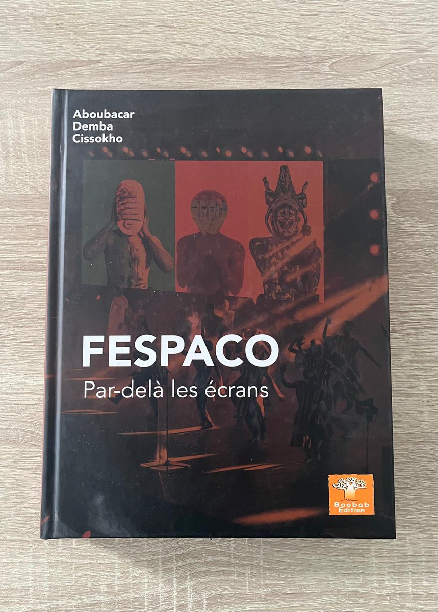 #Cinéma 
Mon premier livre est là !

Je vous y parle de 20 ans de couverture du #Fespaco [2003-2023], plus grand festival dédié aux cinéma d'Afrique... 

👉🏿 Il sera disponible, in chaa Allah à partir de la semaine prochaine. Commande en DM.

Prix : 20.000 francs CFA / 30 euros