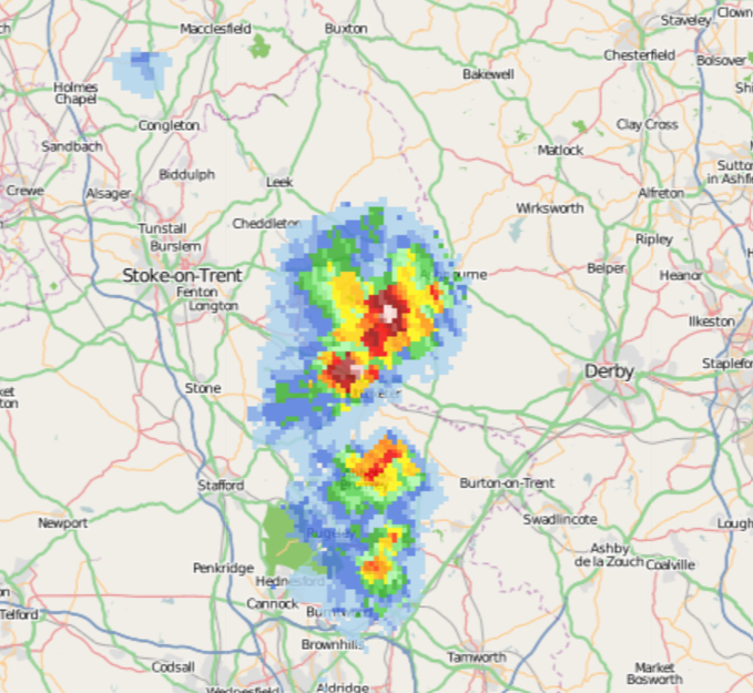 Thunderstorm over Uttoxeter currently.

Lightning map: lightningmaps.org
Radar: netweather.tv/live-weather/r…