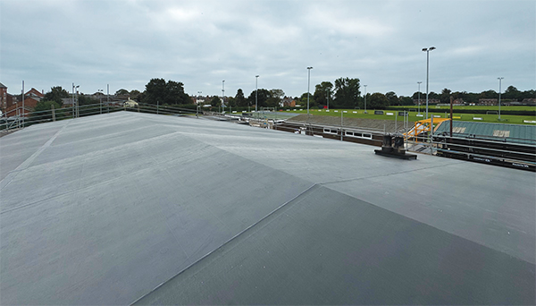 In the <a href="/singleply/">SPRA</a> Supplement the Wem Swimming Pool case study tracks how #FlexR #specification &amp; #training contributed to a successful project outcome, delivering a smooth process &amp; completion ahead of schedule (p6)
📖 Read the article: roofingtoday.co.uk/wp-content/upl…