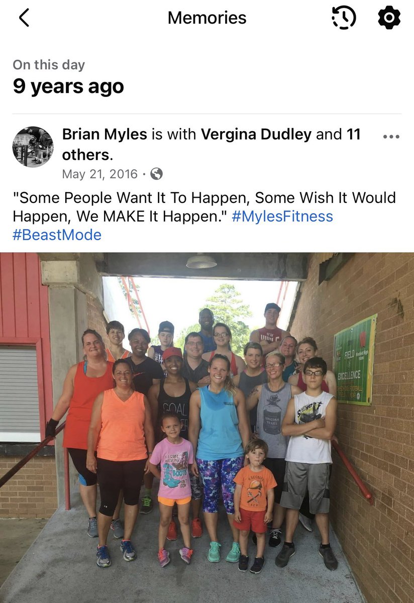 LaraeMyles's tweet photo. START where you are, USE what you have, DO what you can! โค๏ธ๐คโค๏ธ #NineYearsLater ๐ช๐ฝ๐ฆ #MylesFitness ๐๐ฝโโ๏ธ https://t.co/hp7BZwvJjr