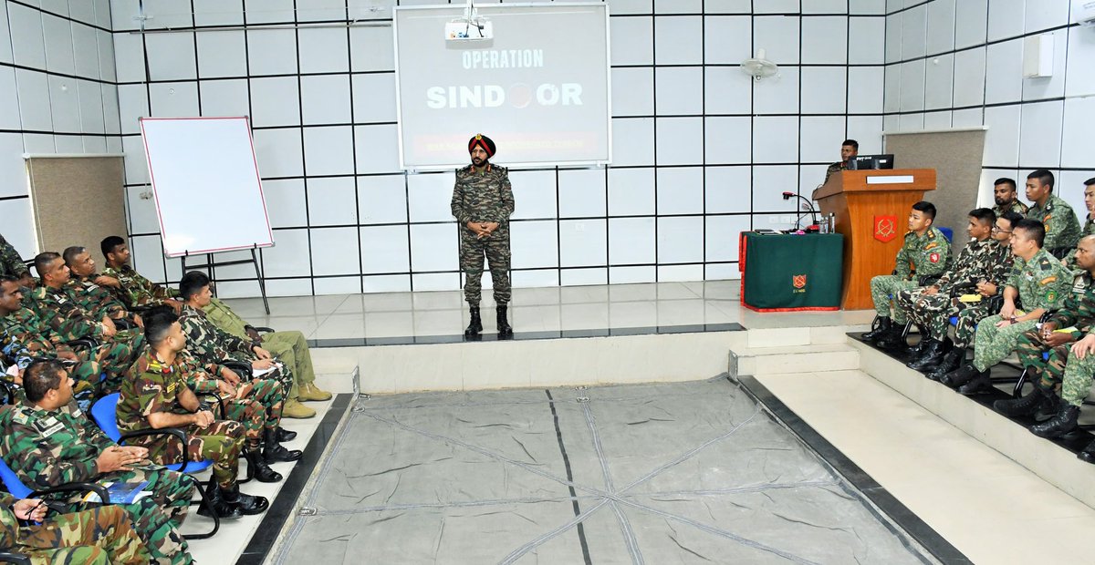 ia_awc's tweet photo. Engaging with officers from #FriendlyForeignCountries Comdt #AWC Mhow delved into the complexities of military ops in today's geostrategic landscape & discussed the Indian Armed Forces' resolute actions in #OpSindoor #NationalSecurity
@adgpi @artrac_ia @DefMinIndia https://t.co/ifANAS0t7s