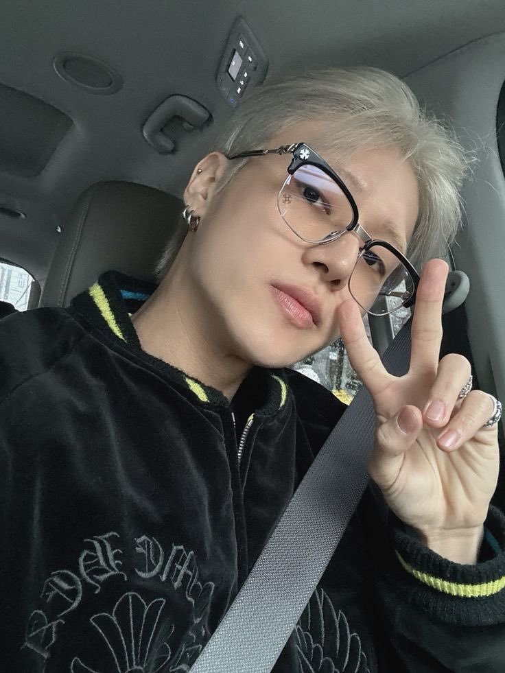 !! car rides ⭑˚.

#ATSD #AtinySelcaDay #WOOYOUNG #우영 #ATEEZ #에이티즈 <a href="/ATEEZofficial/">ATEEZ(에이티즈)</a>