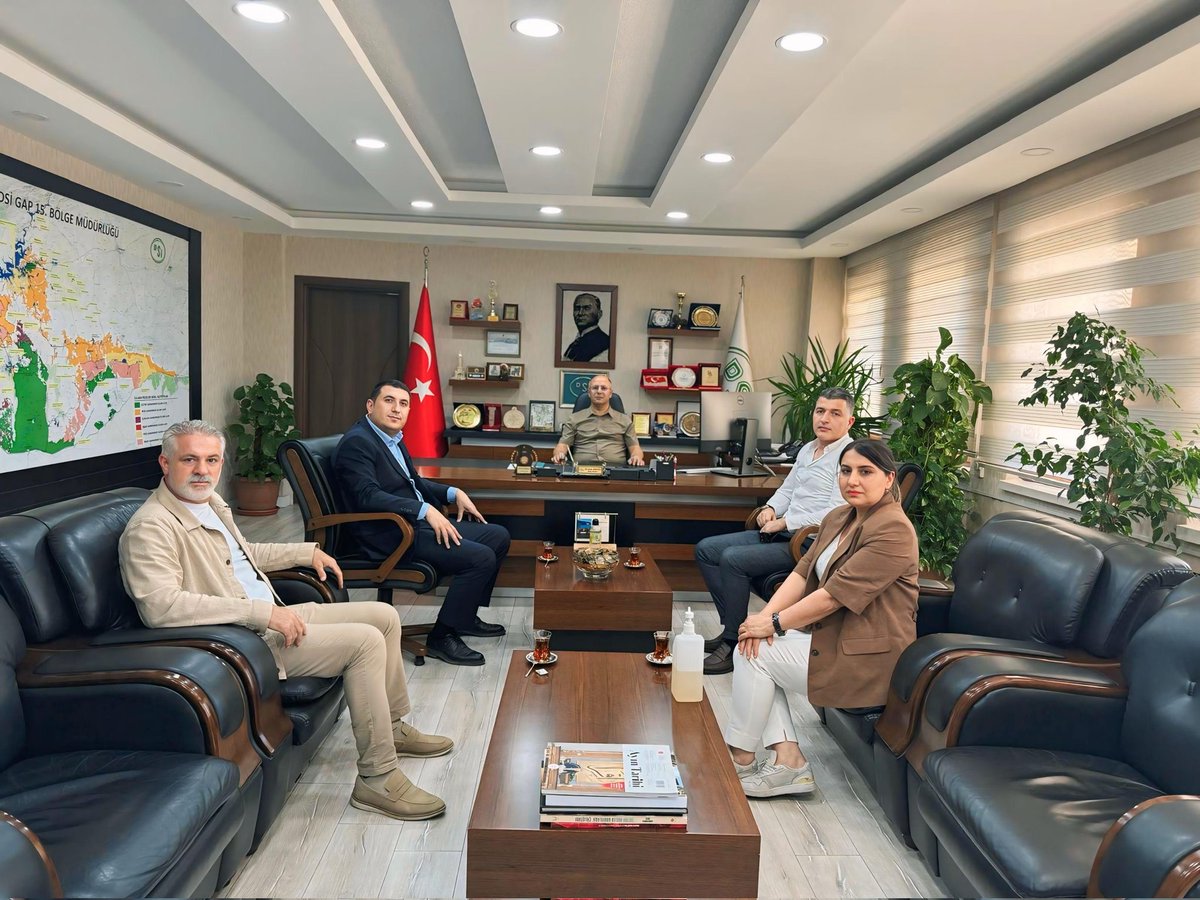 Şube Başkanımız Mehmet SÜZEN ve Yönetim Kurulu Üyelerimiz DSİ 15. Bölge Müdürü Ali Naci KÖSALI’yı ziyarette bulundular.