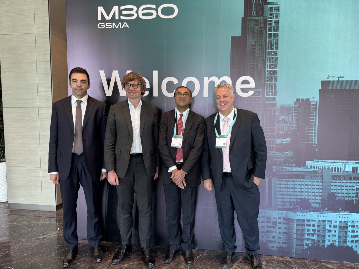 ITUCISRegion (@itucisregion) on Twitter photo Productive meeting of <a href="/tlamanauskas/">Tomas Lamanauskas</a> & <a href="/VivekBadrinath/">Vivek Badrinath</a> on rethinking standards, satellite tech, &AI governance🤝
Together, we’re bridging the digital divide, advancing green ICT, & aligning climate finance w/ digital transformation🌱
#DigitalInclusion #GreenDigitalAction #AI Productive meeting of <a href="/tlamanauskas/">Tomas Lamanauskas</a> & <a href="/VivekBadrinath/">Vivek Badrinath</a> on rethinking standards, satellite tech, &AI governance🤝
Together, we’re bridging the digital divide, advancing green ICT, & aligning climate finance w/ digital transformation🌱
#DigitalInclusion #GreenDigitalAction #AI