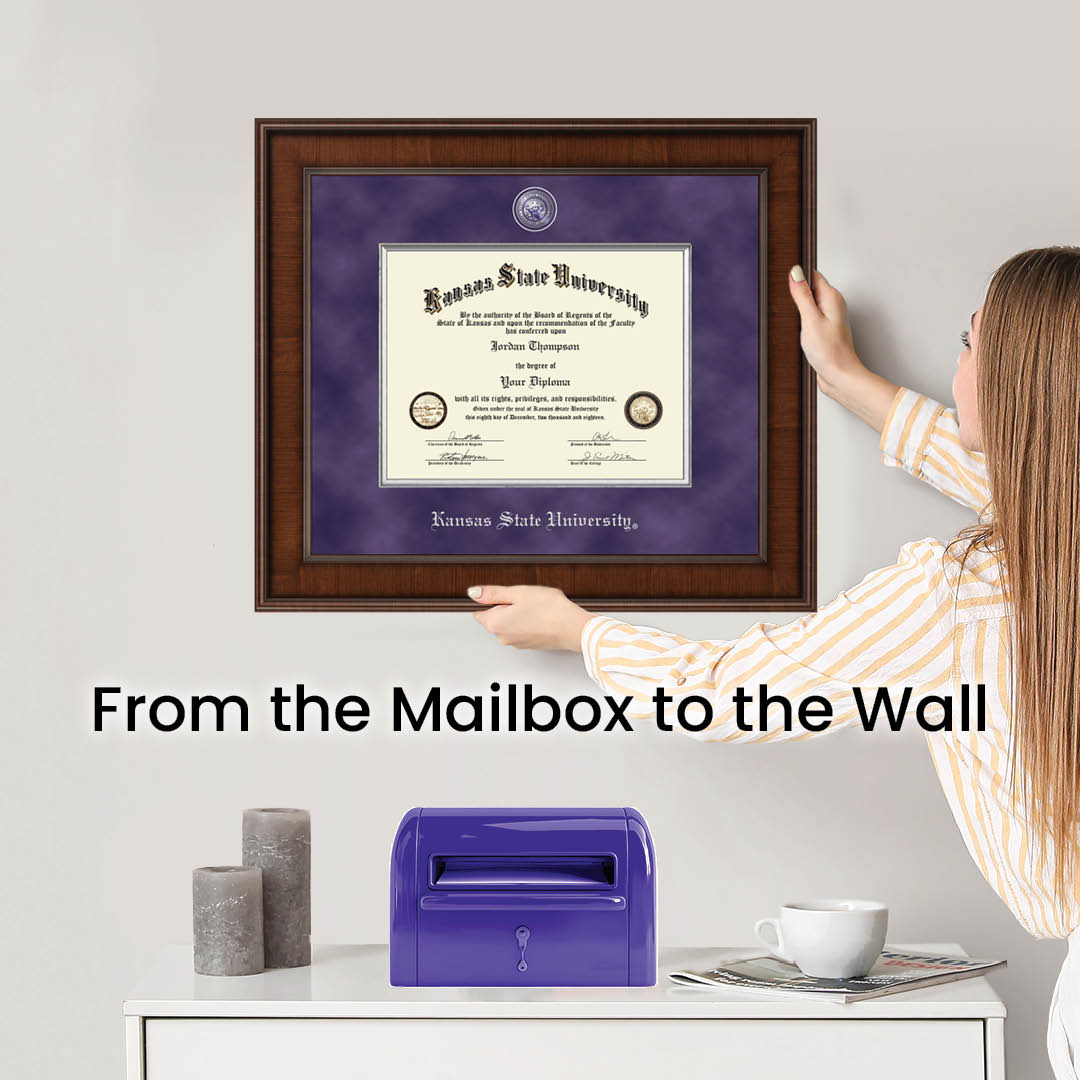 KStateAlumni's tweet image. You’ve worked hard for this moment! From the moment your diploma arrives in the mailbox to proudly hanging on your wall — celebrate your @KState achievement in style.  🖼️ ✨ 
#KStateAlumni @diplomaframe 
diplomaframe.com/kasu
