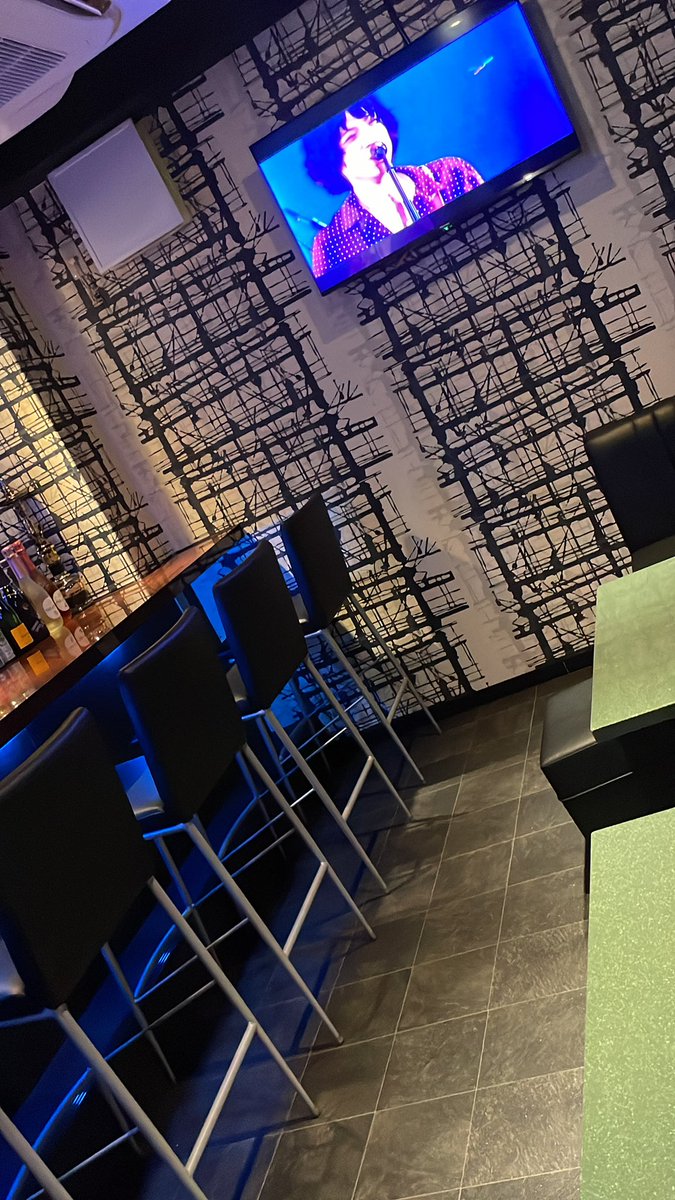 オープンしました‼️

ご来店お待ちしております😁✨

#大阪 #ミナミ #宗右衛門町  #難波 #心斎橋  #道頓堀  #BAR  #二次会  #カラオケ  #飲み放題  #シーシャ  #シーシャバー