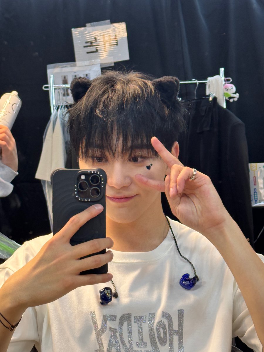 wonubliss's tweet photo. SEUNGKWAN 🌟🤍🩶 https://t.co/ntIuQbS25W