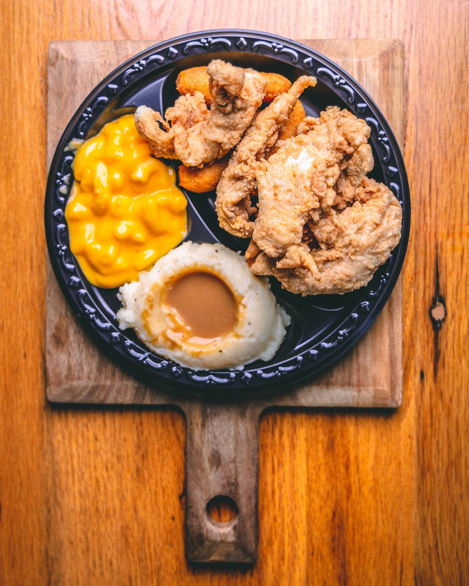 Moore's Barbeque tweet media