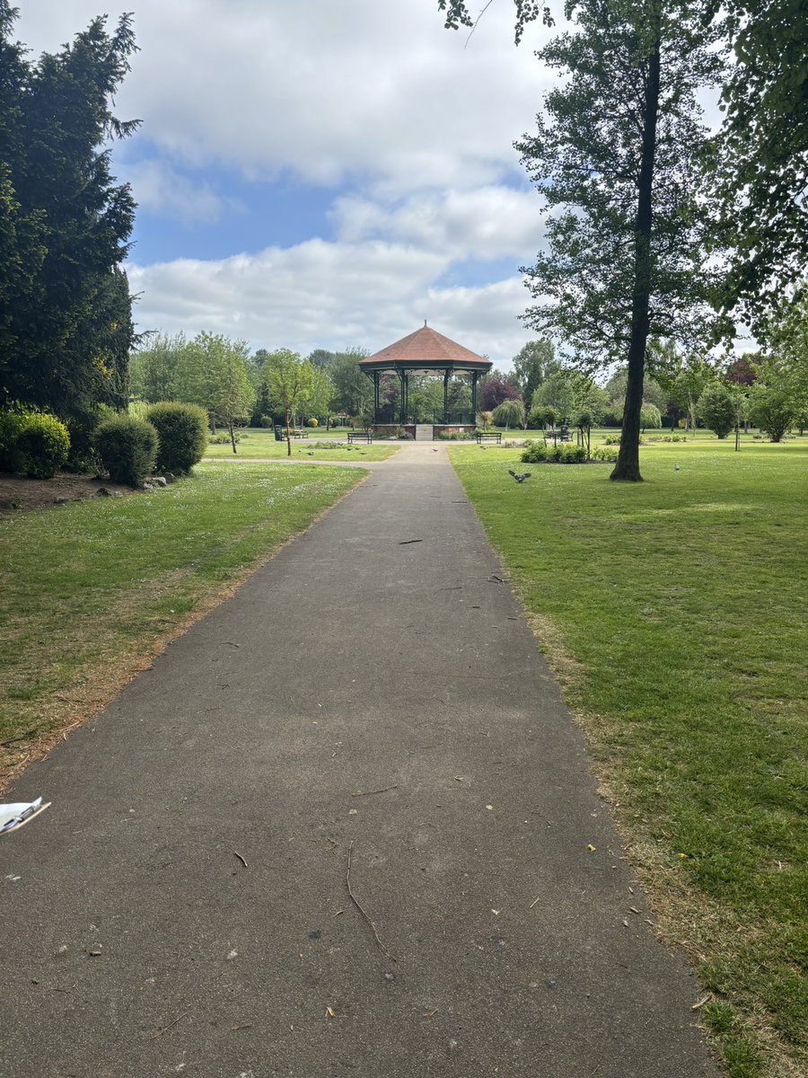 Mrs Emmerson (@mrsemmerson) on Twitter photo Year 5 (+ some of year 6) have had a great start to our geography mini-topic! A whole morning of fieldwork 🛝🌳📝<a href="/MissRamskill/">Miss Ramskill</a> <a href="/BoothferryPS/">Boothferry Primary #weareBoothferry</a> Year 5 (+ some of year 6) have had a great start to our geography mini-topic! A whole morning of fieldwork 🛝🌳📝<a href="/MissRamskill/">Miss Ramskill</a> <a href="/BoothferryPS/">Boothferry Primary #weareBoothferry</a>