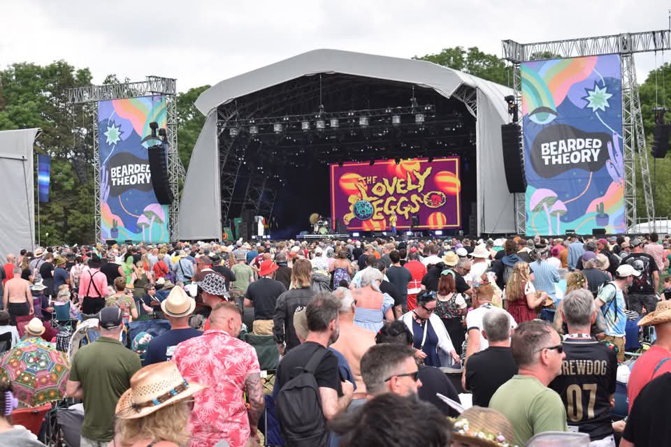 The Lovely Eggs 🥚 📺 (@thelovelyeggs) on Twitter photo First of the festivals this weekend. Footsteps Festival at <a href="/OsloHackney/">Oslo Hackney</a> in London with <a href="/trupatrupaband/">Trupa Trupa</a> and Dream Nails on Friday. Then back at <a href="/beardedtheory/">Bearded Theory</a> on Saturday. Main stage 1.50pm 👊 Get yer fucking egg on! First of the festivals this weekend. Footsteps Festival at <a href="/OsloHackney/">Oslo Hackney</a> in London with <a href="/trupatrupaband/">Trupa Trupa</a> and Dream Nails on Friday. Then back at <a href="/beardedtheory/">Bearded Theory</a> on Saturday. Main stage 1.50pm 👊 Get yer fucking egg on!