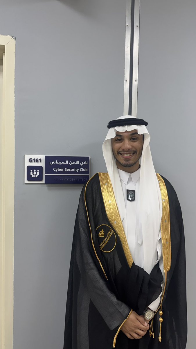 a7f_d's tweet photo. الحمدلله
انتهت رحلة البكالوريوس🎓
War is over https://t.co/MpexU2ChGT