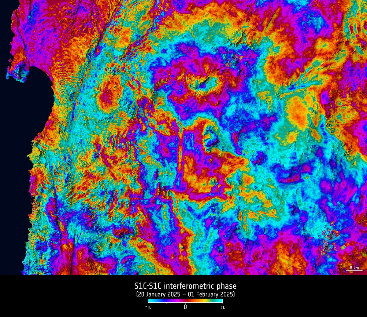sentinelonline_'s tweet photo. Sentinel-1C interferogram over Antofagasta, Chile (20 Jan–1 Feb 2025) shows 12-day ground motion — key for tracking subsidence, uplift, glacier flow & geohazards.
Source: https://t.co/v6kYDqhUM4
#SentinelOnline #EarthObservation #SentinelData #Space #Sentinel1C https://t.co/G1L7tDwzsC