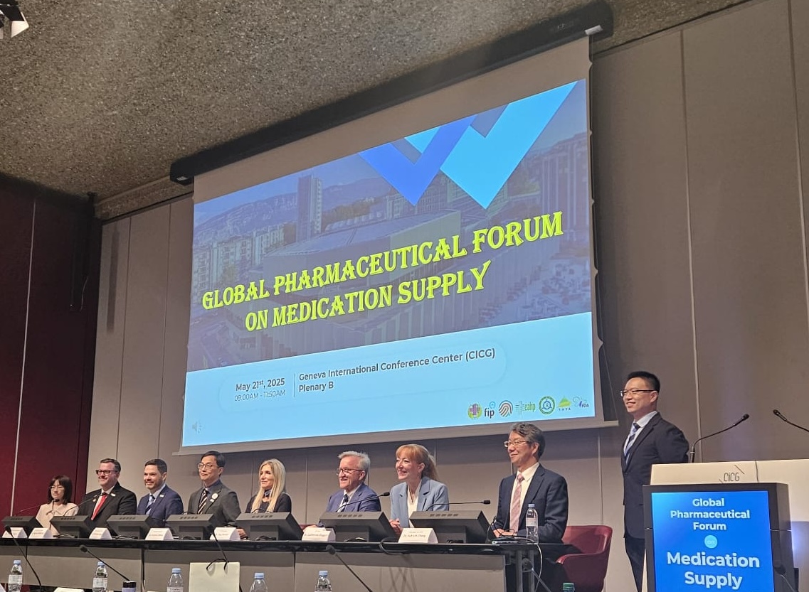 Medicine shortages are a growing public health concern; pharmacists spend around 11 hours a week managing them. — FIP president <a href="/pgspharm/">Paul Sinclair</a> at the Global Pharmaceutical Forum on Medication Supply,  by the Taiwan Society of Health-System Pharmacists, today: linkedin.com/feed/update/ur…