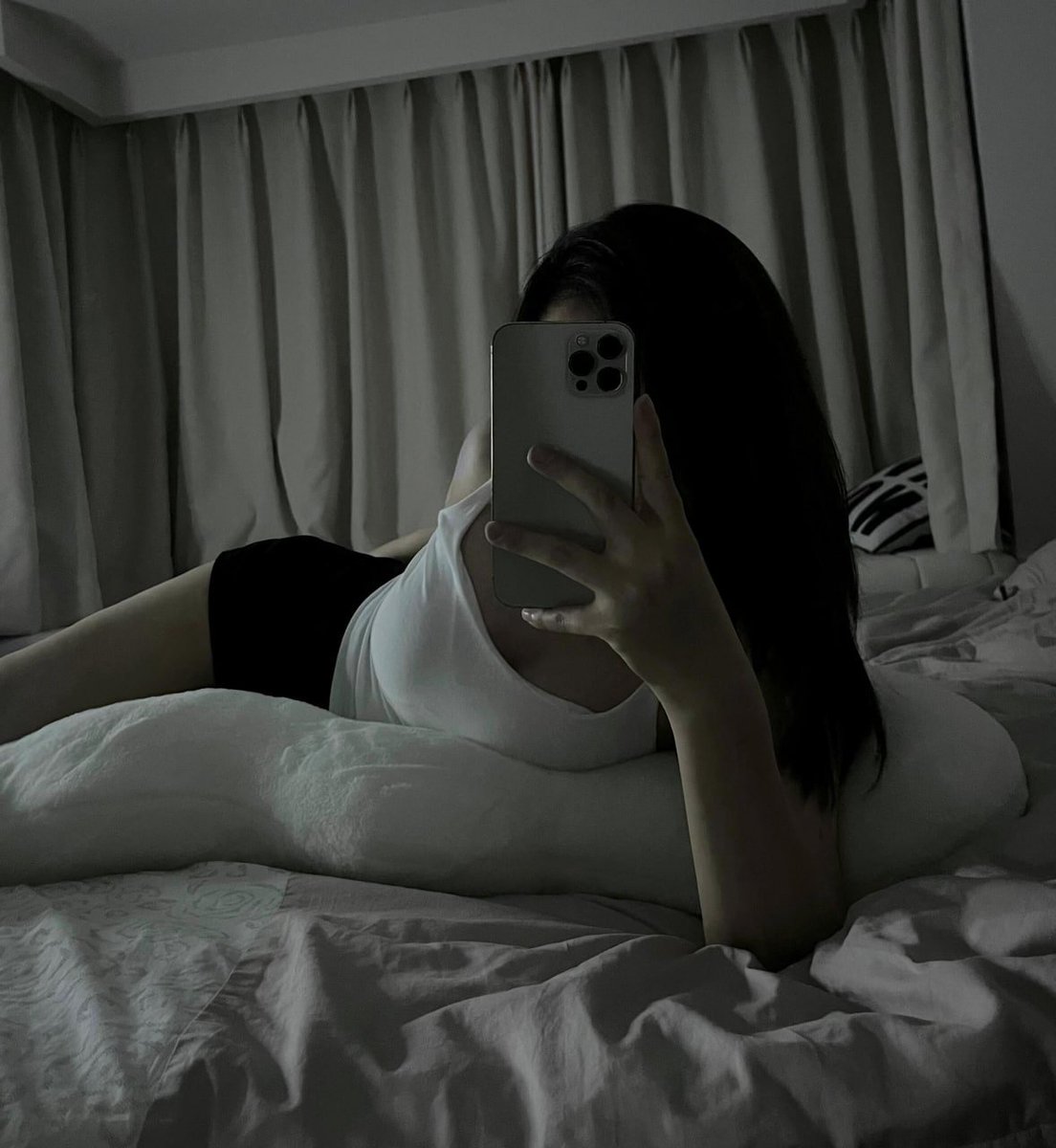 mj694447's tweet photo. Woke up wrapped in warmth, peace, and a little bit of sunlight. https://t.co/45RXPpAMh4