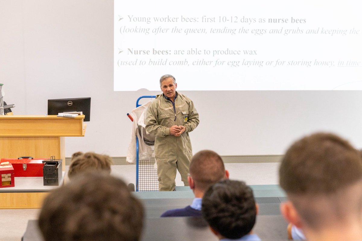 SETUIreland's tweet photo. As part of World Bee Day 🐝 and the Bealtaine Living Earth Festival, #SETU held a talk on bees at our campus in Carlow.

The talk emphasised their importance to our planet and biodiversity🌱 https://t.co/kphtiSlJic