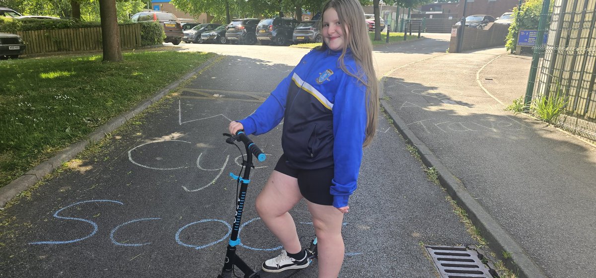 Megs on her Active Travel to school.
<a href="/Ballifieldpri/">Ballifield Primary School</a> <a href="/TeamModeshift/">Team Modeshift</a> <a href="/SouthYorksMCA/">South Yorkshire Mayoral Combined Authority</a> <a href="/MrCassidy4/">Mr Cassidy</a>
