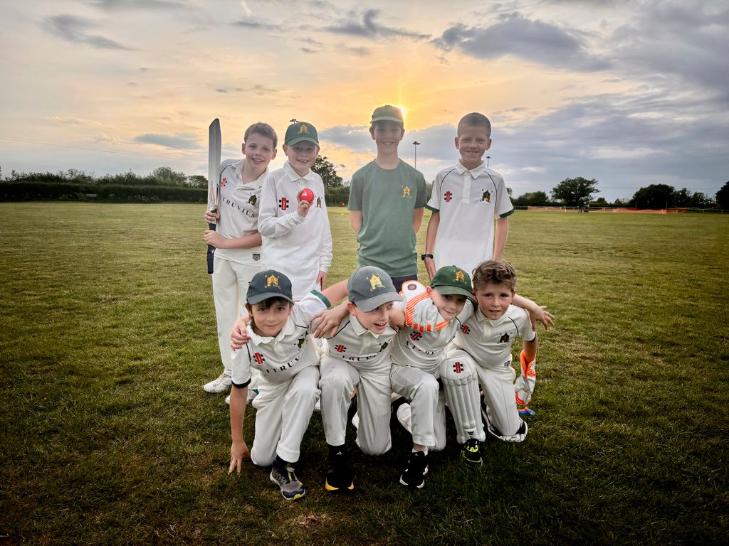 KVCC_1978's tweet image. MATCH REPORT: KVCC U11's Win and continue the Youth Teams fantastic start to the season! #Pitchero
pitchero.com/clubs/kingswoo…