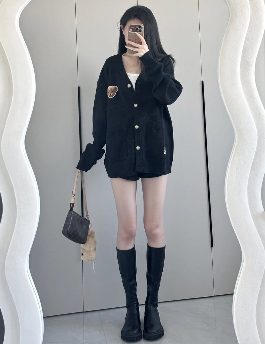 nuzaira's tweet photo. 看似柔美、让你不受控制的靠近..
你脆弱的瞬间瘫软颤触.亦是致命的毒 #靴子控 https://t.co/PrkPz2hILe