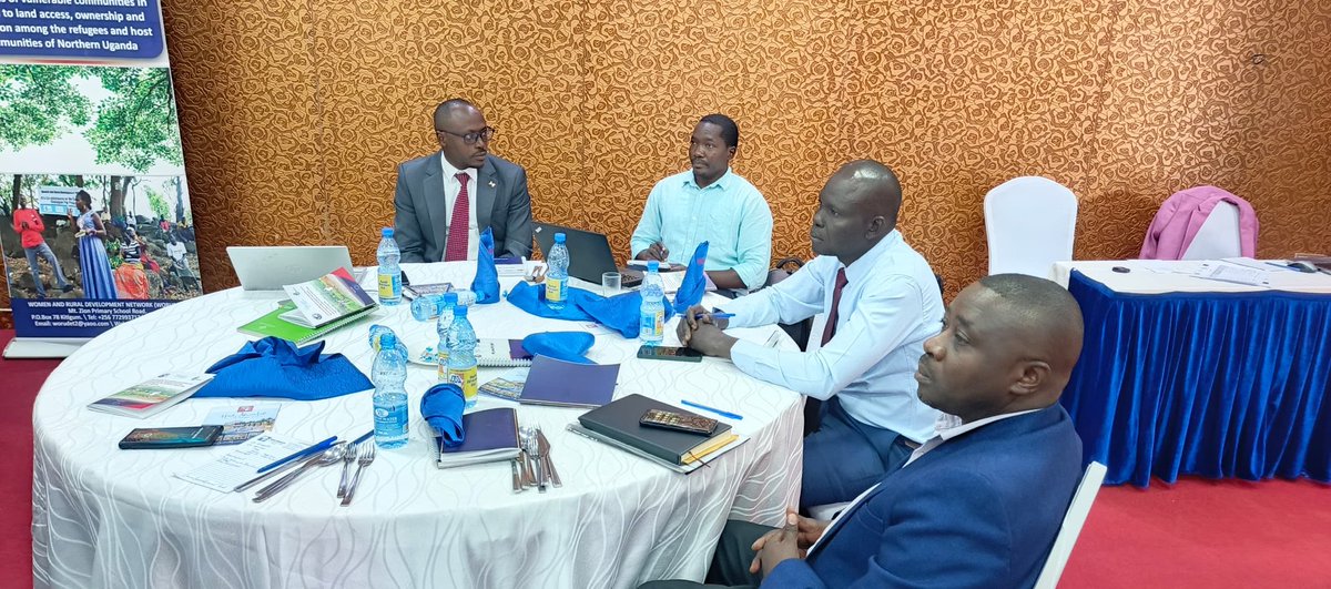 CescraA's tweet photo. Today,with @KRCUganda @worudet we concluded our Annual National Breakfast Meeting where key findings from our study on land access& utilization dynamics among refugees& host communities in North& West Nile regions were presented @EUinUG
#RefugeeLandRigh #NationalBreakfast https://t.co/xEjwaLatkZ
