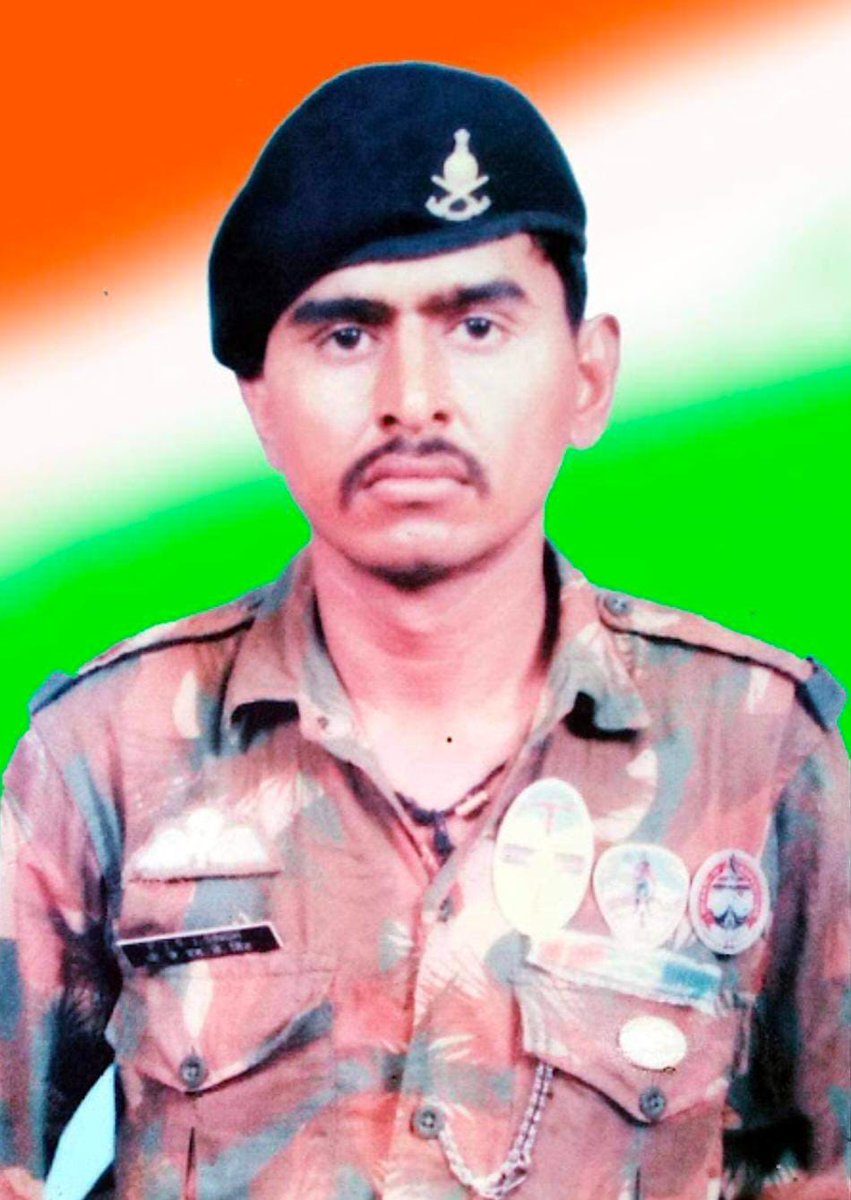 PJSJSinghModran's tweet image. मेजर जेजे राजपुरोहित की आज पुण्यतिथि पर विशेष कार्यक्रम आयोजित हुआ

#मोदरान में मेजर जबरसिंह राजपुरोहित की 21वीं पुण्यतिथि मनाई
#जालोर

aimamedia.org/newsdetails.as…