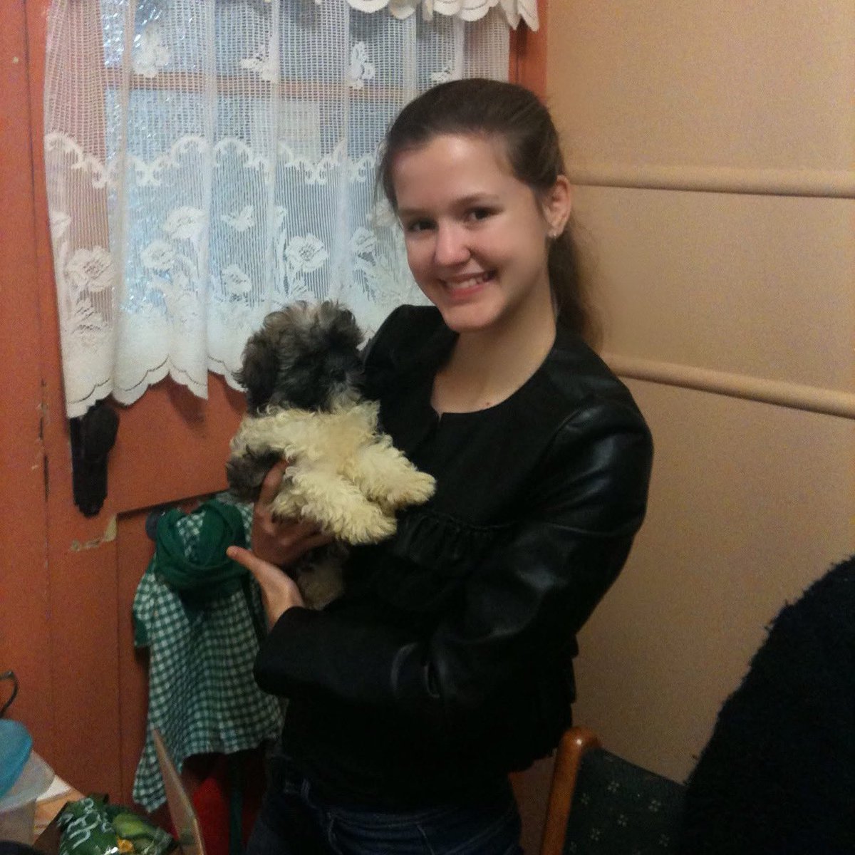 sianvanbeurden's tweet photo. 14 years, 23 days
You have been a blessed member of this family, forever holding the dearest, most special place in my heart. You will live on, in pictures, stories, memories. I am forever grateful for the impact you have had on me. I love you, my baby girl, forever and always. https://t.co/vXRwhIgrr4
