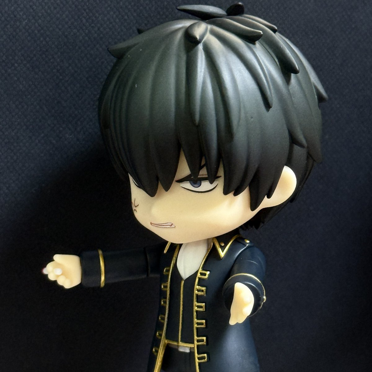 히지카타군
긴상 안아주려고?
나 너무 좋아하네~                                             💢
                                                                        네 놈이
                                                   나를 안아주는 거겠지