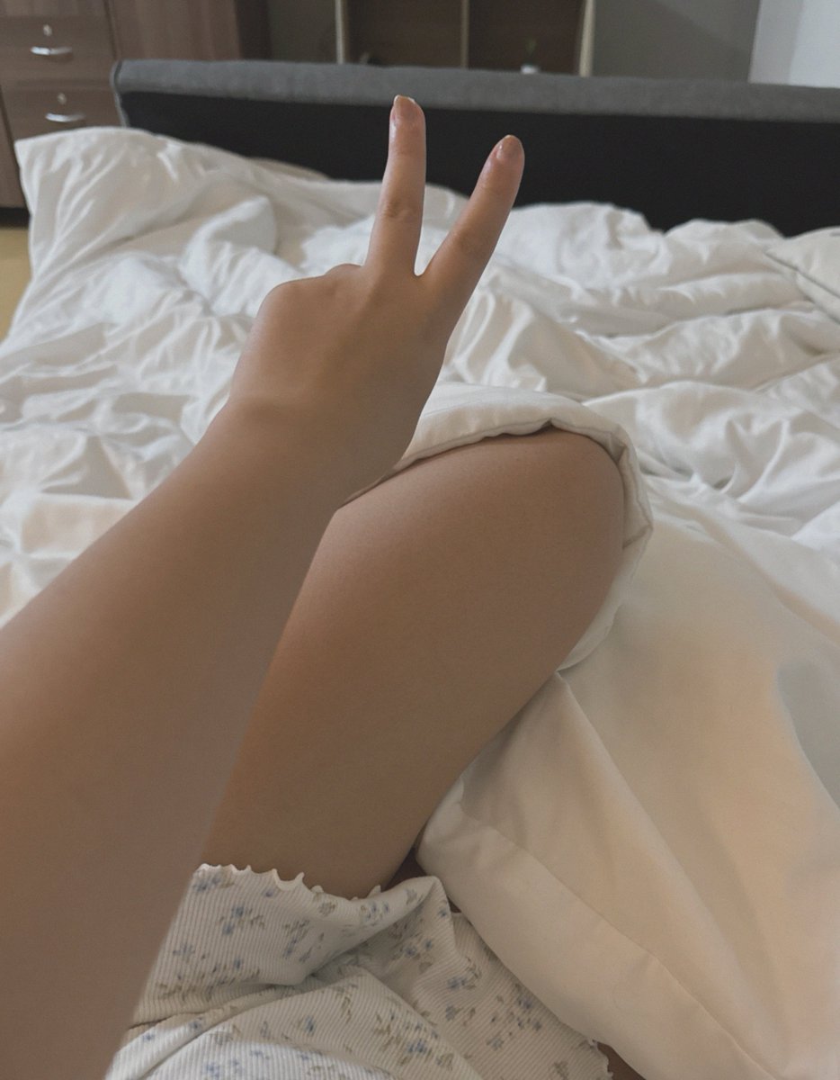 neonsky_mia's tweet image. Chasing away the early morning blues. Maybe a message from you would help, Anchorage? 😊
#Anchorage
#CloudyNight